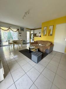 For sale Salon-de-provence 3 rooms 61 m2 Bouches du Rhone (13300) photo 3
