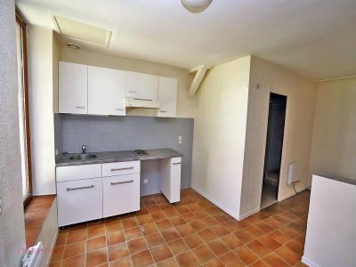 For rent 1 room 22 m2 Oise (60600) photo 2