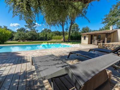 Acheter Prestige Roquebrune-sur-argens 1390000 euros
