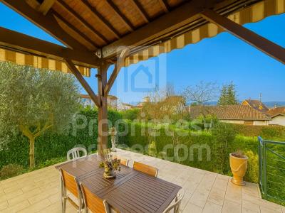 For sale Sainte-foy-les-lyon 5 rooms 203 m2 Rhone (69110) photo 0