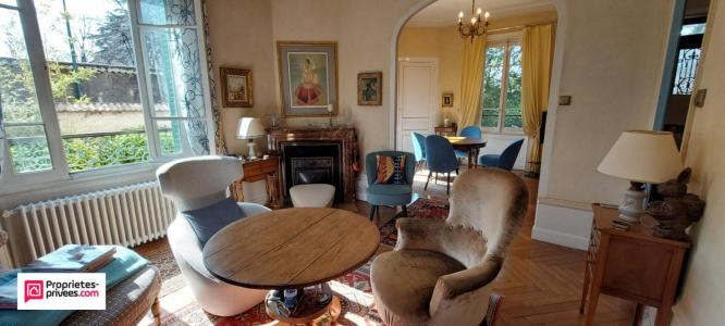 For sale Tassin-la-demi-lune 6 rooms 132 m2 Rhone (69160) photo 1