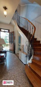 For sale Tassin-la-demi-lune 6 rooms 132 m2 Rhone (69160) photo 2