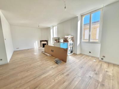 For sale Bordeaux 3 rooms 60 m2 Gironde (33800) photo 0