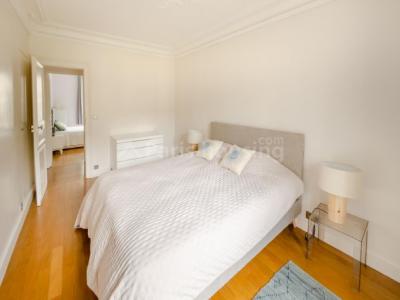 Louer Appartement Paris-7eme-arrondissement 3090 euros