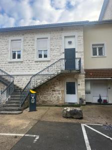 For rent Montreal-la-cluse 6 rooms 90 m2 Ain (01460) photo 0