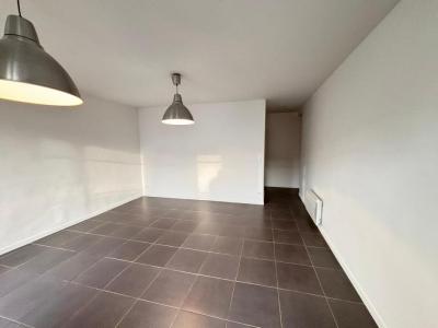 For rent Marseille-1er-arrondissement 2 rooms 55 m2 Bouches du Rhone (13001) photo 2