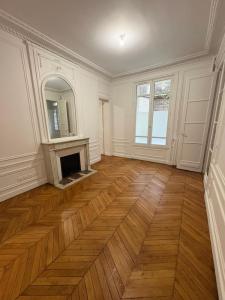 Louer Appartement 56 m2 Paris-16eme-arrondissement