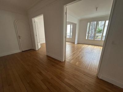 Annonce Location 4 pi�ces Appartement Paris-18eme-arrondissement 75