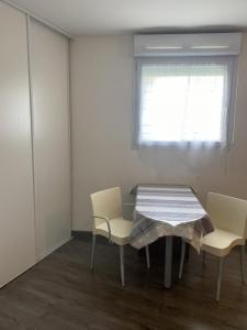 For rent Nantes 1 room 25 m2 Loire atlantique (44100) photo 2