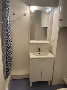 For rent Nantes 1 room 25 m2 Loire atlantique (44100) photo 3