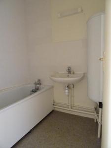 Louer Appartement Noyers 381 euros