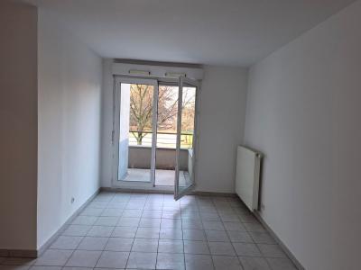 For sale Bron 4 rooms 79 m2 Rhone (69500) photo 1