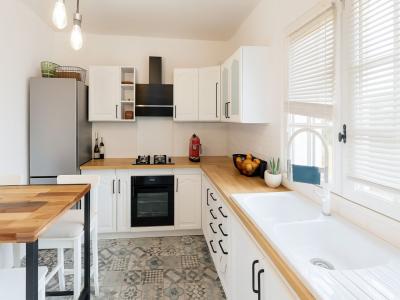 For sale 6 rooms 182 m2 Val de Marne (94370) photo 3