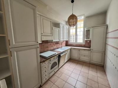 For rent Beaurecueil AIX-EN-PROVENCE 7 rooms 164 m2 Bouches du Rhone (13100) photo 2