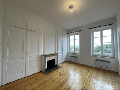 For rent Lyon-1er-arrondissement 1 room 45 m2 Rhone (69001) photo 0