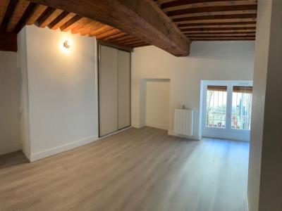 Louer Appartement 82 m2 Lyon-1er-arrondissement