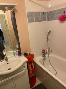 For rent Olonne-sur-mer 3 rooms 61 m2 Vendee (85340) photo 3