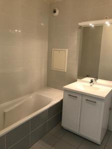 For rent Bourg-en-bresse 3 rooms 69 m2 Ain (01000) photo 3