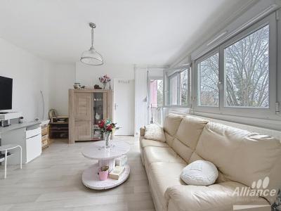 For sale Montbeliard 4 rooms 79 m2 Doubs (25200) photo 0