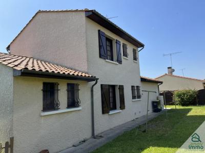 For sale Angouleme 5 rooms 106 m2 Charente (16000) photo 2