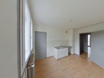 Louer Appartement 102 m2 Saint-amand-montrond