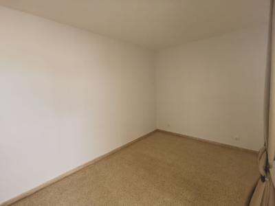 For sale CENTRE VILLE  RIVE GAUCHE 3 rooms 42 m2 Gard (30240) photo 4