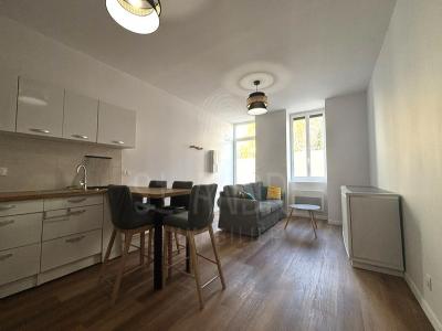 Louer Maison 46 m2 Arzay