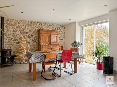 For sale Morannes 6 rooms 142 m2 Maine et loire (49640) photo 1
