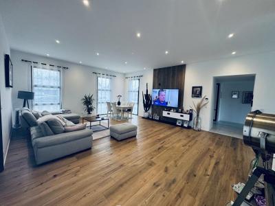 For sale Cholet 8 rooms 180 m2 Maine et loire (49300) photo 2