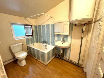 For sale Clermont-ferrand 2 rooms 38 m2 Puy de dome (63100) photo 4