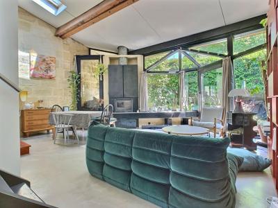 For sale Bordeaux 3 rooms 97 m2 Gironde (33800) photo 2