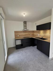 For rent Vaulx-en-velin 3 rooms 60 m2 Rhone (69120) photo 1