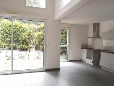 For rent Pechbonnieu 3 rooms 74 m2 Haute garonne (31140) photo 0