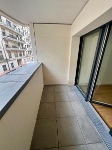 For rent Levallois-perret 2 rooms 46 m2 Hauts de Seine (92300) photo 2