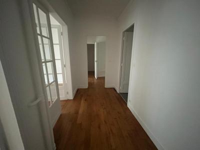 For rent Paris-12eme-arrondissement 4 rooms 78 m2 Paris (75012) photo 2