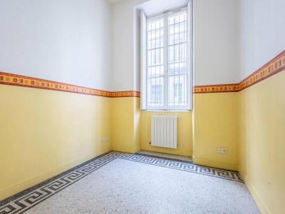 For sale Bordeaux 3 rooms 70 m2 Gironde (33000) photo 2