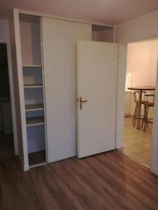 Louer Appartement Saint-sebastien-sur-loire 580 euros