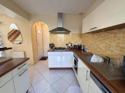 For sale 4 rooms 97 m2 Charente (16700) photo 2