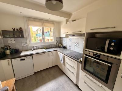 For sale AIX-EN-PROVENCE 4 rooms 104 m2 Bouches du Rhone (13100) photo 4