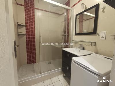 For rent Rennes 4 rooms 9 m2 Ille et vilaine (35200) photo 3