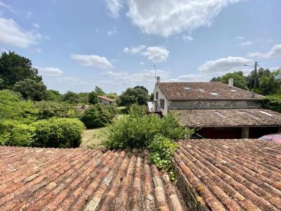For sale Bords 4 rooms 154 m2 Charente maritime (17430) photo 1