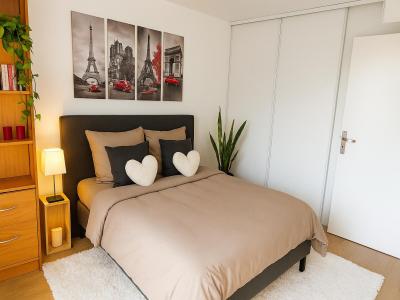 Louer Appartement Courbevoie 1390 euros