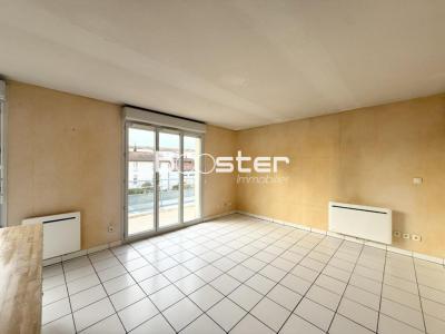 For sale Toulouse 4 rooms 67 m2 Haute garonne (31300) photo 3