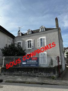 For sale Saint-yrieix-la-perche 2 rooms 37 m2 Haute vienne (87500) photo 0