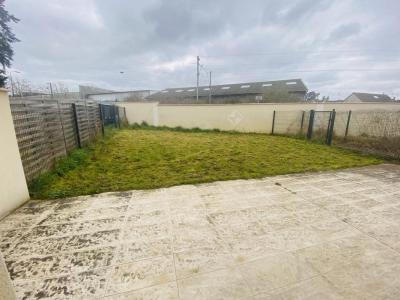 Louer Appartement Freneuse 833 euros