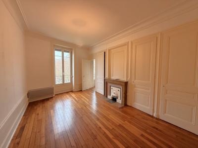 For rent Lyon-3eme-arrondissement 3 rooms 63 m2 Rhone (69003) photo 0