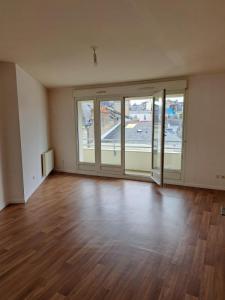 For sale Angers 3 rooms 65 m2 Maine et loire (49100) photo 2