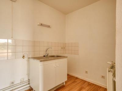 For sale Angers 2 rooms 48 m2 Maine et loire (49100) photo 3