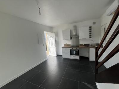 Louer Appartement 36 m2 Bastelicaccia