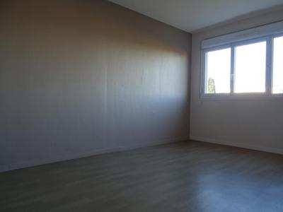 Louer Appartement 63 m2 Villeneuve-sur-yonne